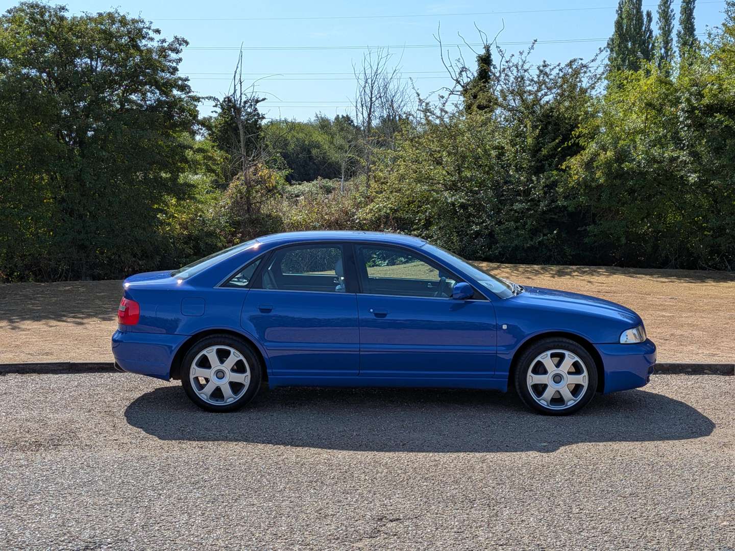 <p>1999 AUDI S4 QUATTRO</p>