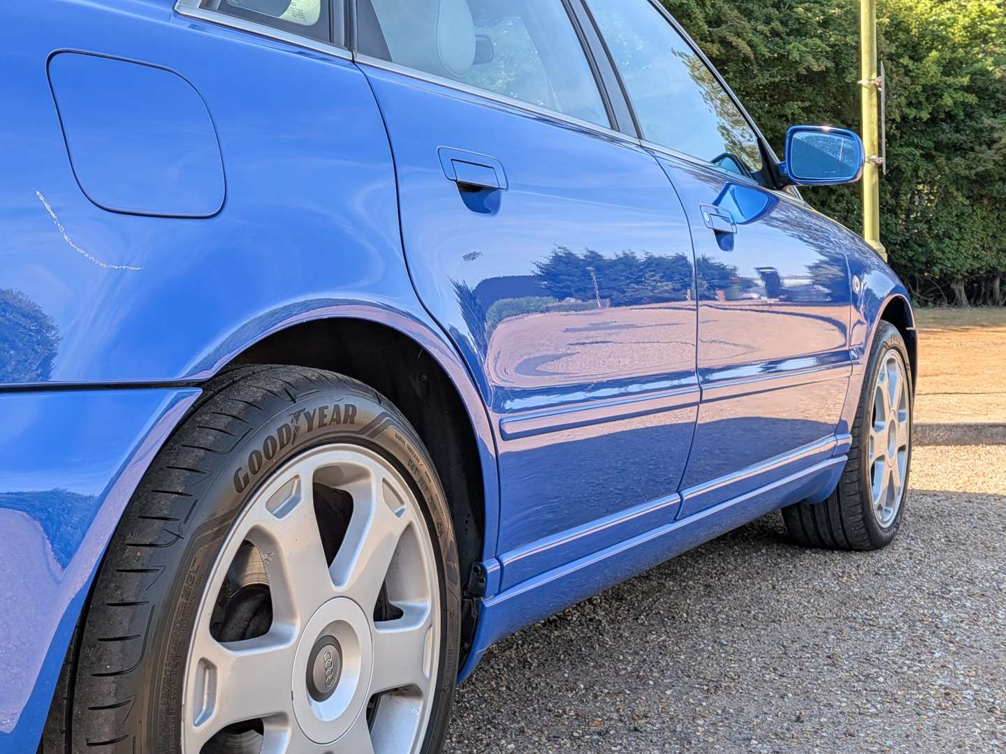 <p>1999 AUDI S4 QUATTRO</p>