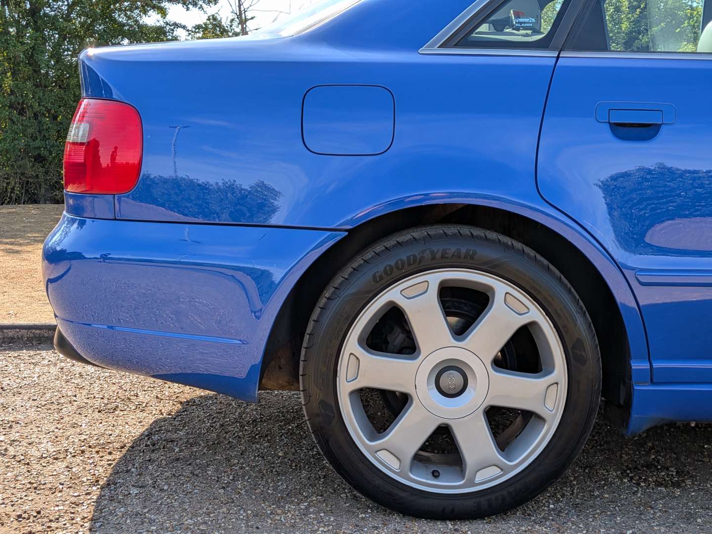 <p>1999 AUDI S4 QUATTRO</p>