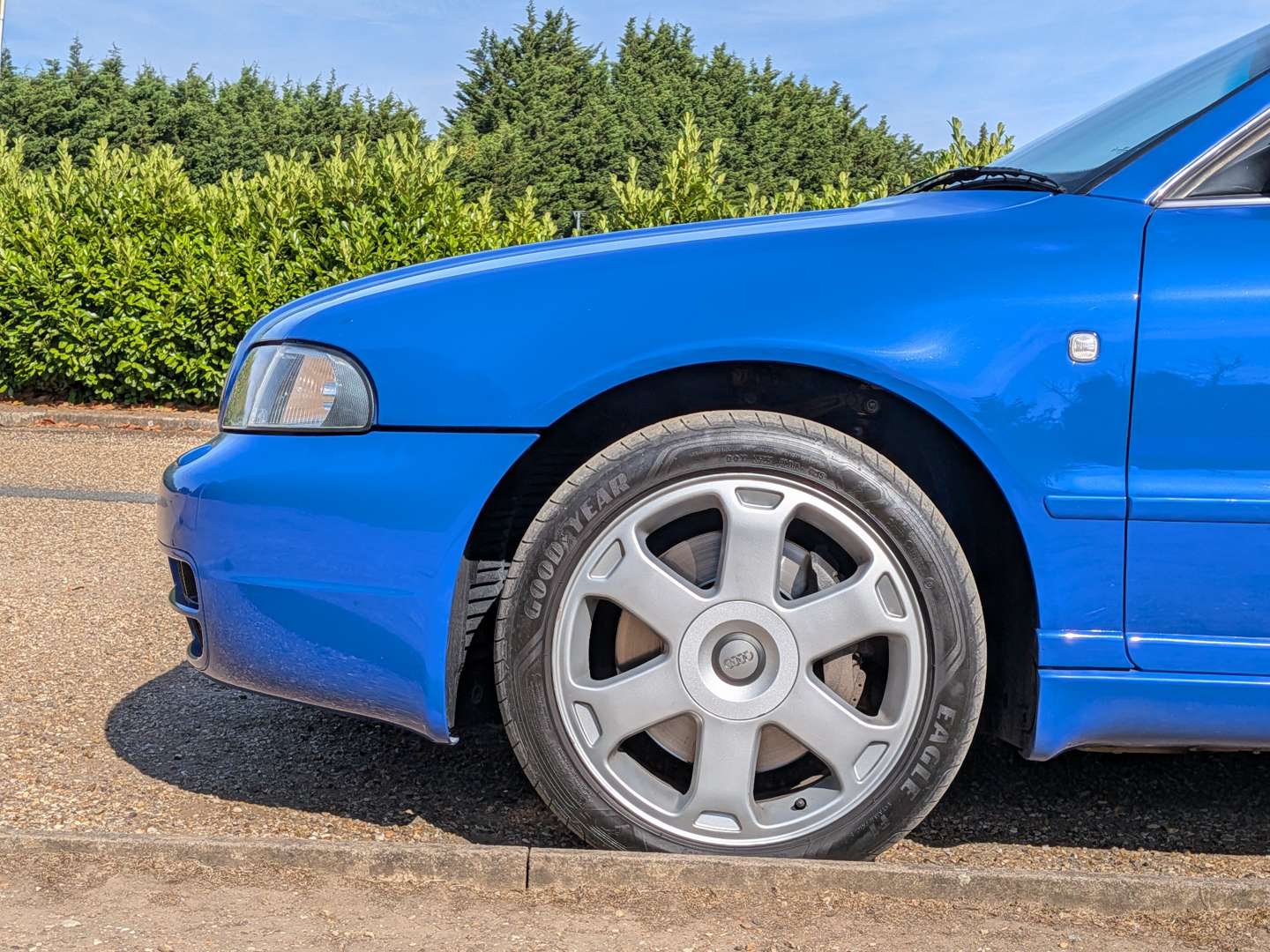 <p>1999 AUDI S4 QUATTRO</p>