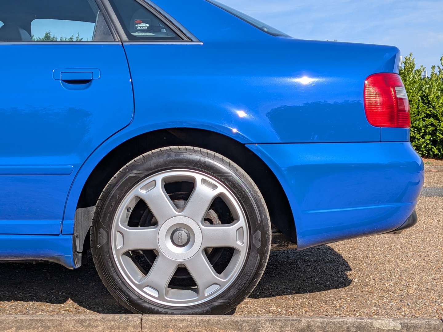 <p>1999 AUDI S4 QUATTRO</p>