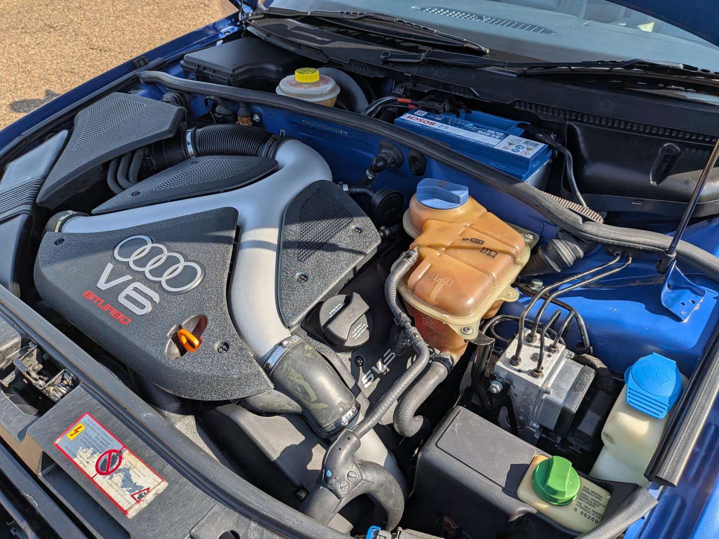 <p>1999 AUDI S4 QUATTRO</p>