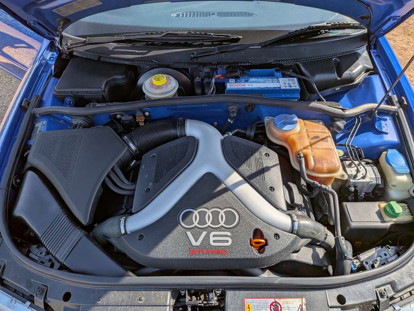 <p>1999 AUDI S4 QUATTRO</p>