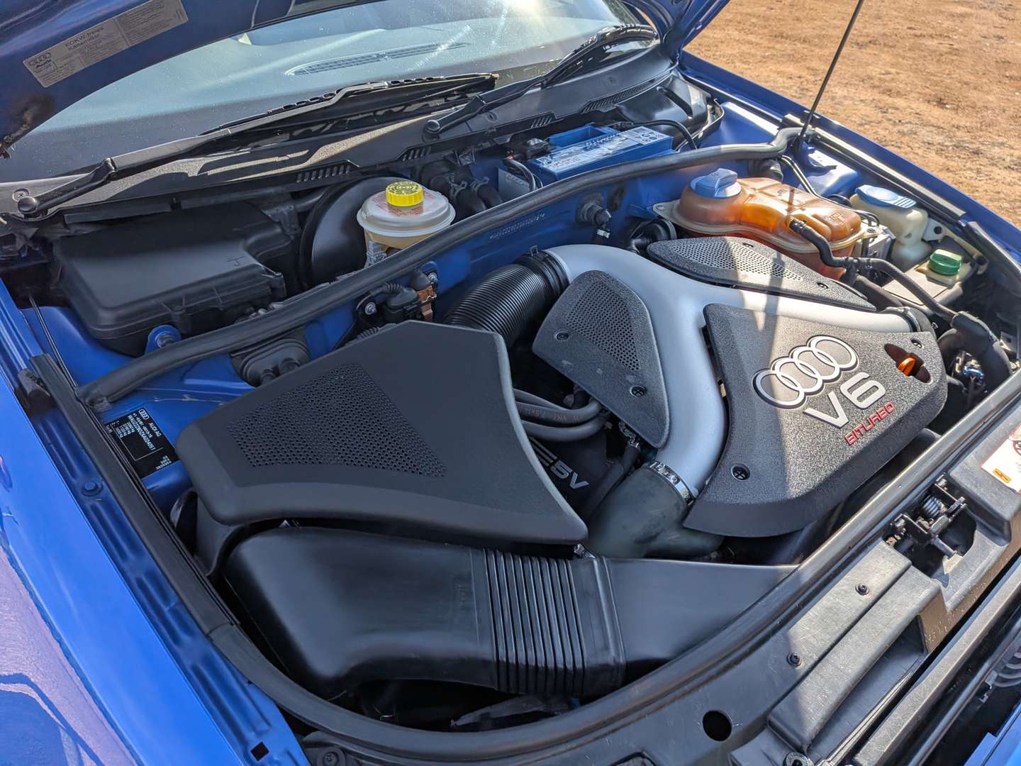 <p>1999 AUDI S4 QUATTRO</p>