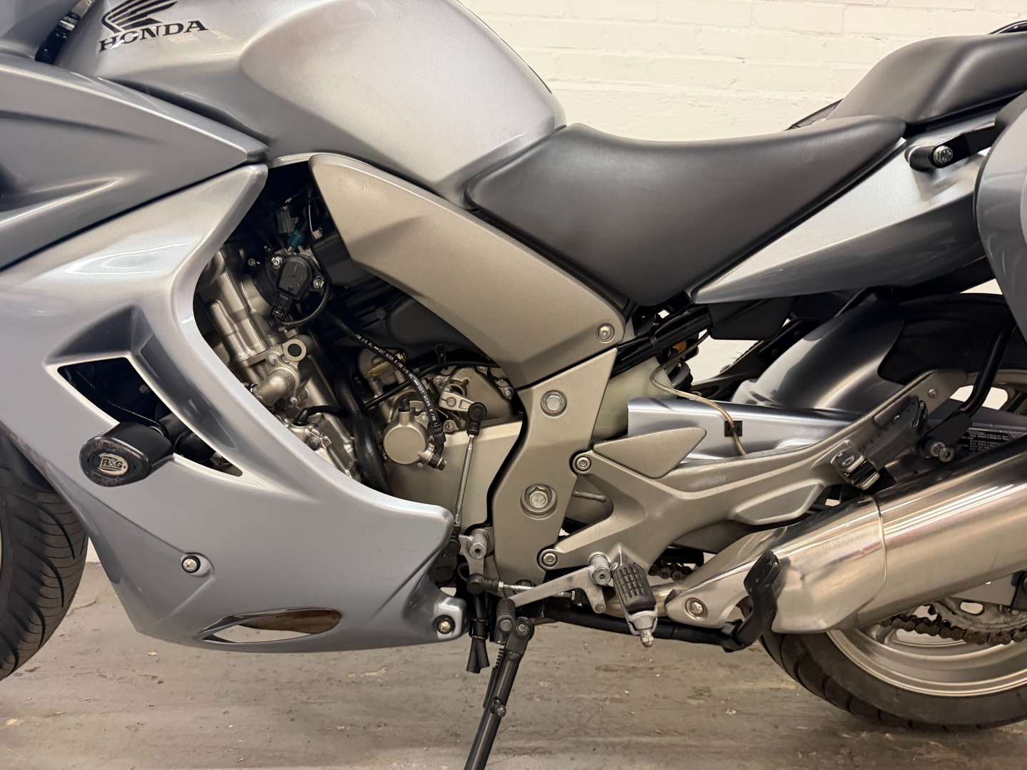 <p>2010 HONDA CBF1000 GT</p>