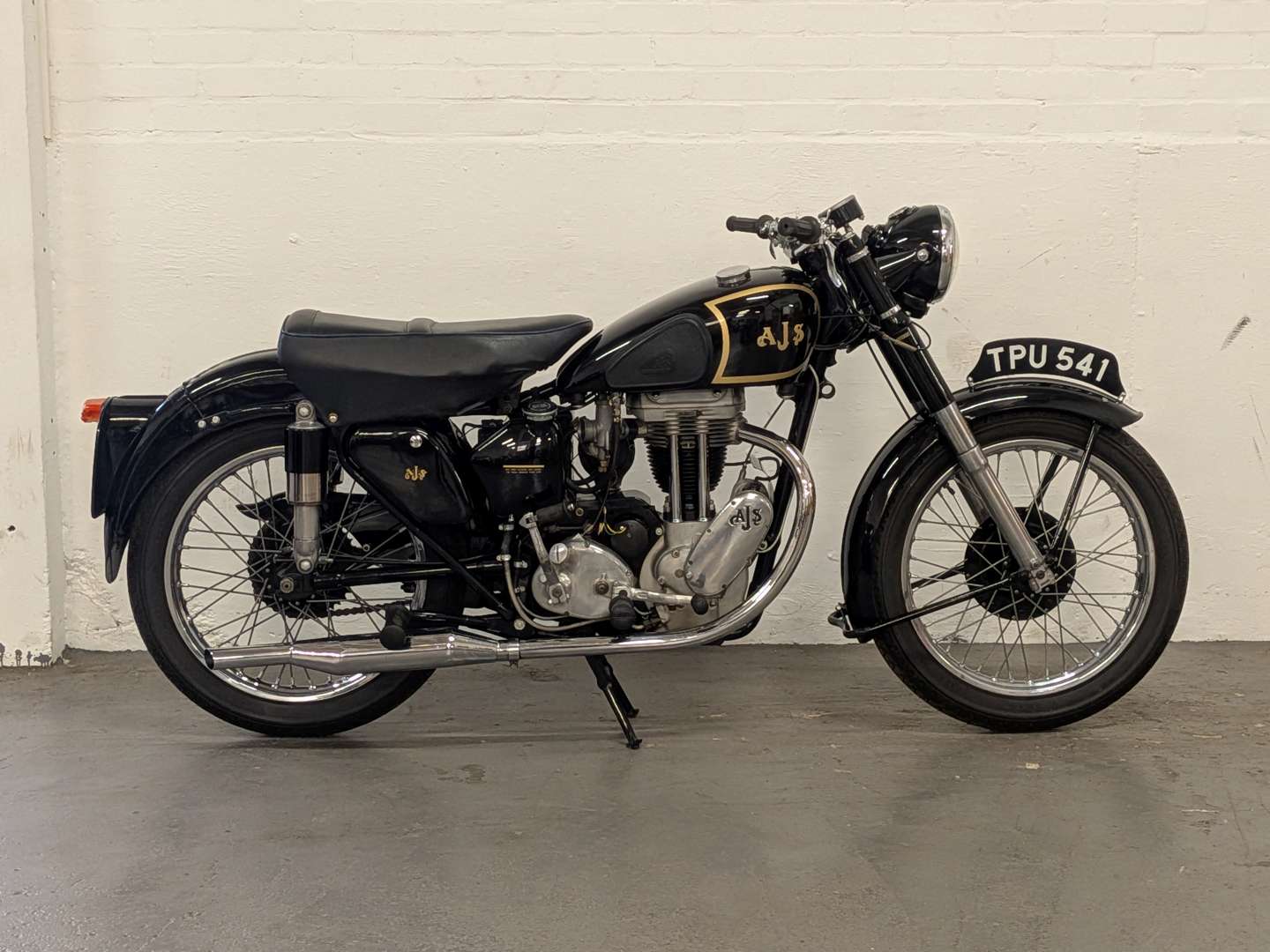 <p>1951 AJS 350</p>