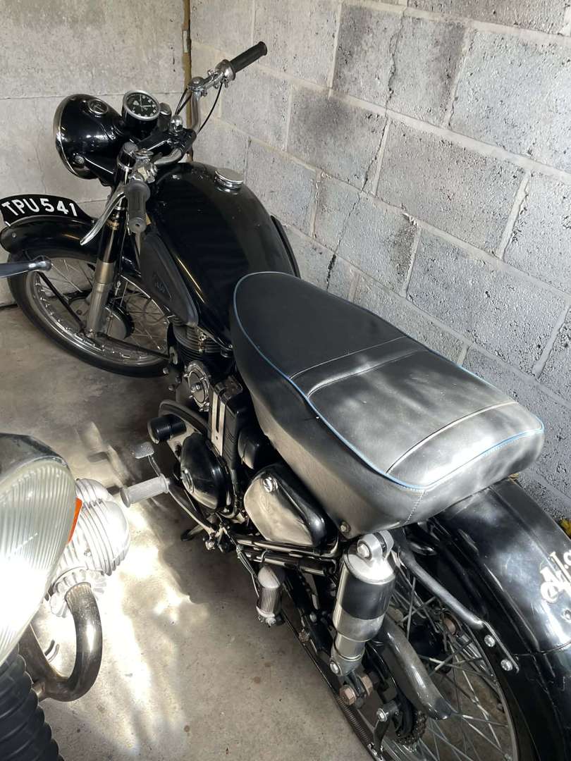 <p>1951 AJS 350</p>