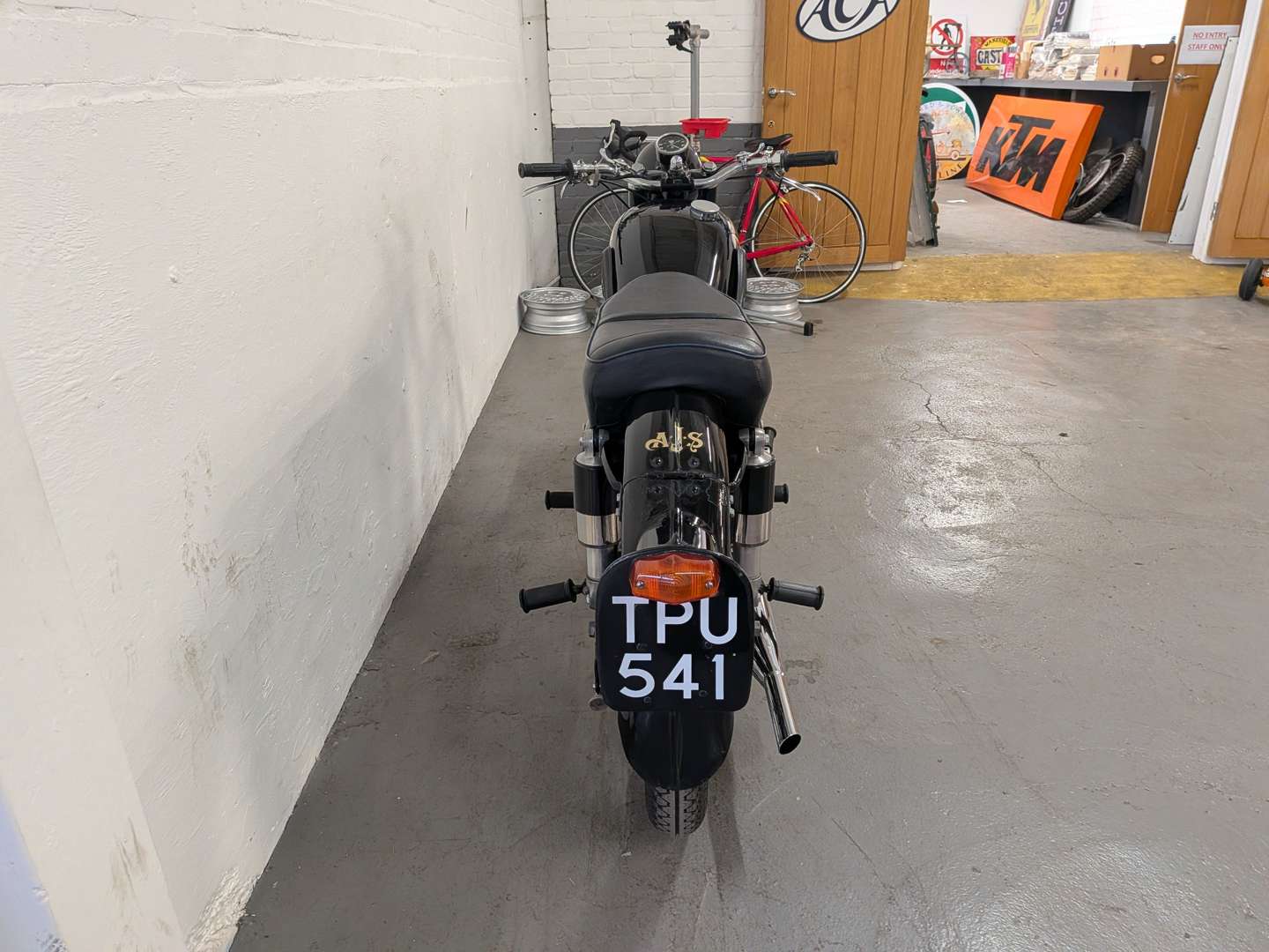 <p>1951 AJS 350</p>