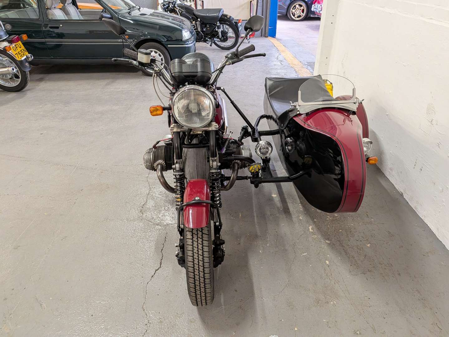 <p>1979 BMW R80/7 & SIDECAR</p>