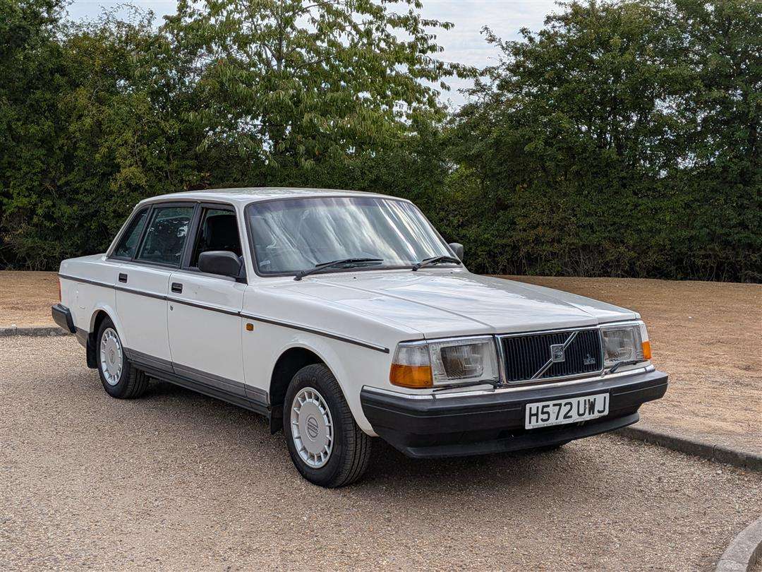 <p>1991 VOLVO 240 GL</p>