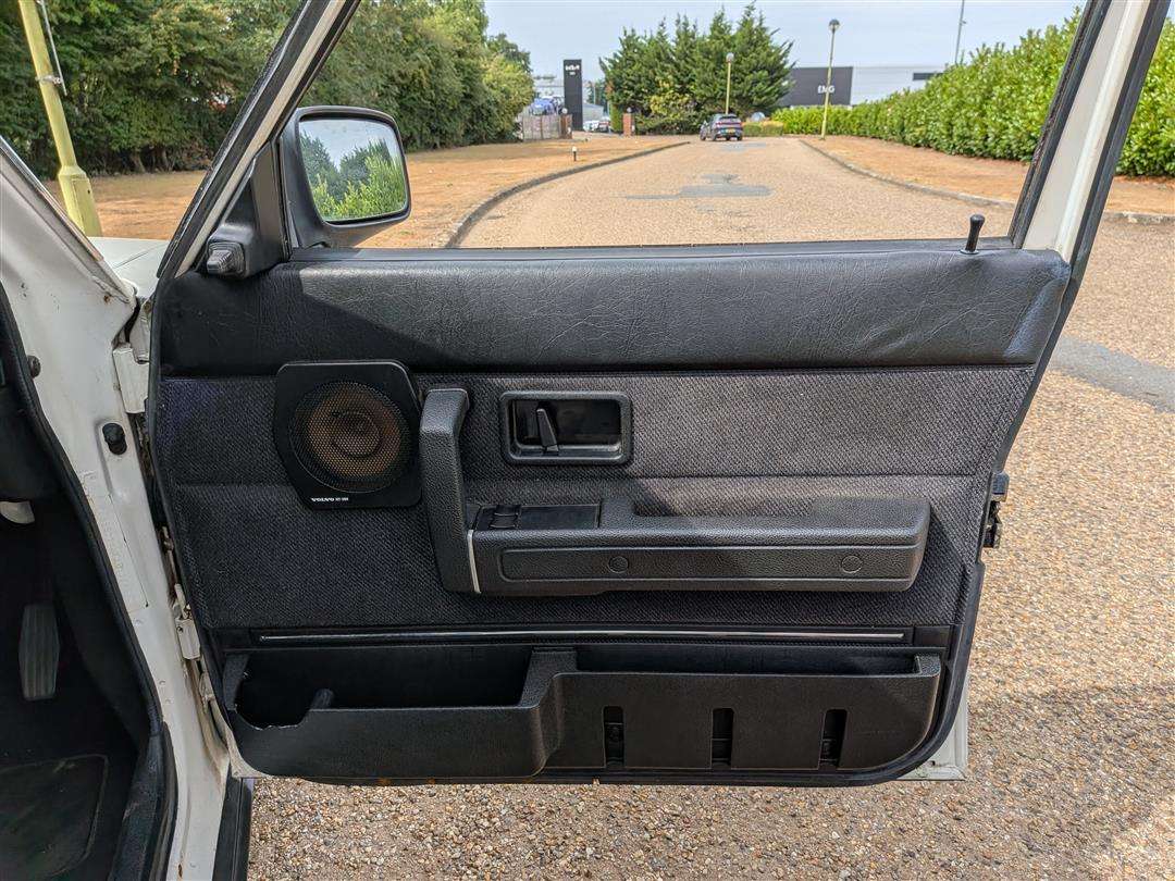 <p>1991 VOLVO 240 GL</p>