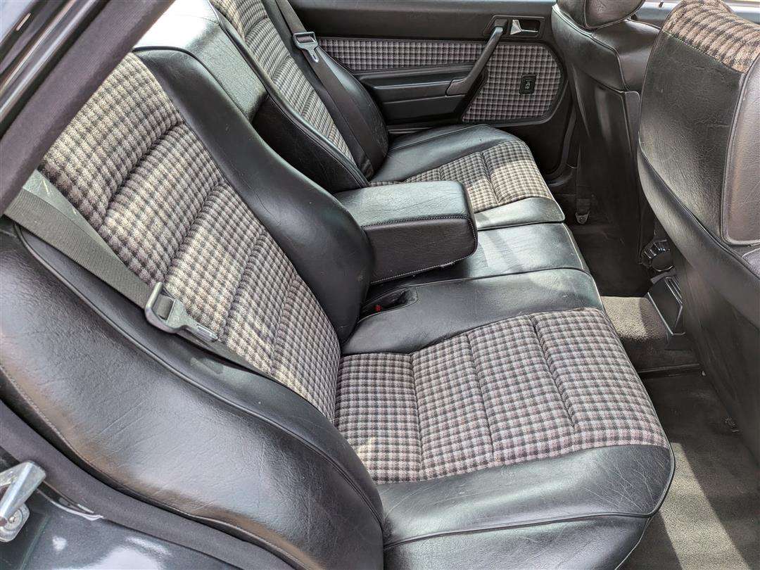 <p>1985 MERCEDES 190E 2.3 26V COSWORTH</p>
