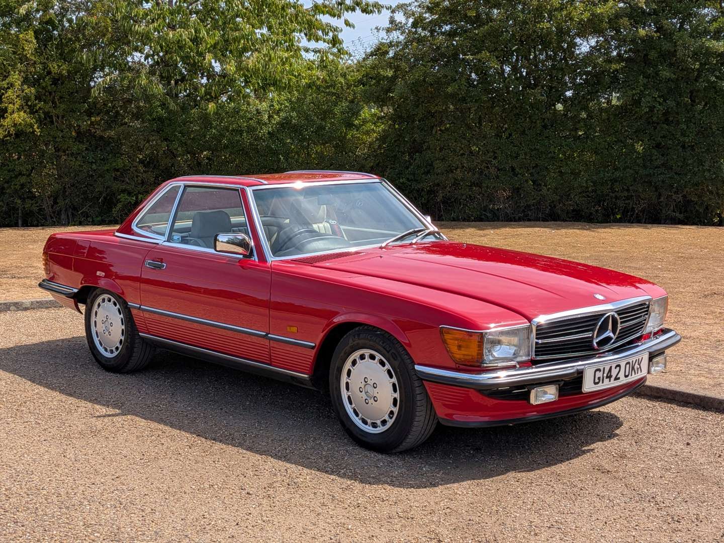 <p>1989 MERCEDES 300SL R107 AUTO</p>