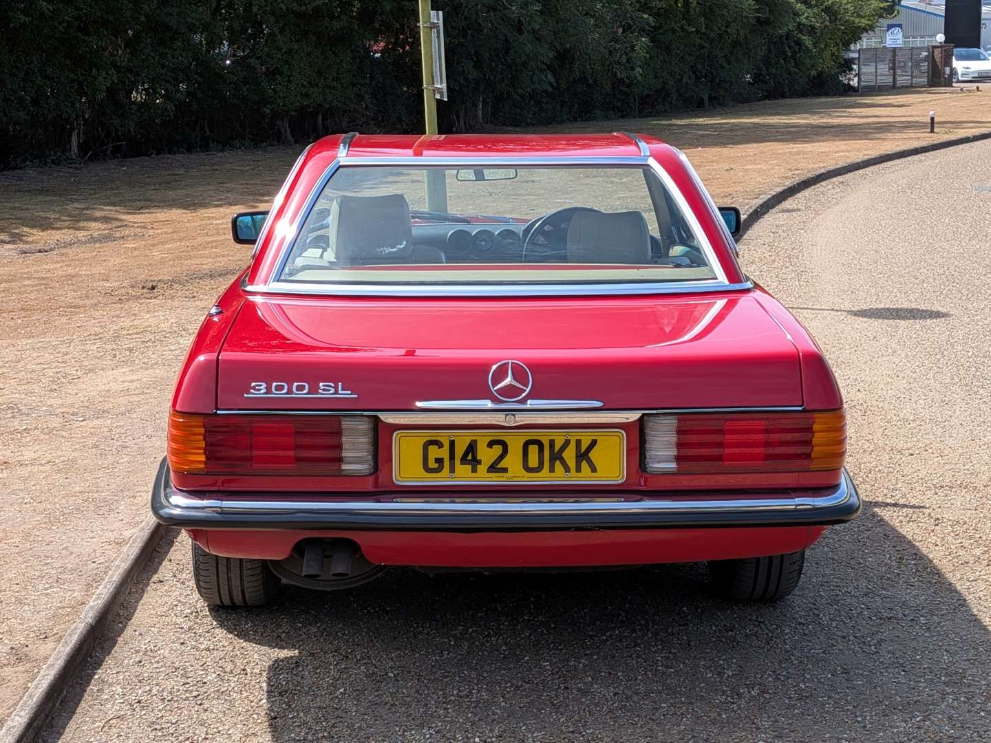 <p>1989 MERCEDES 300SL R107 AUTO</p>