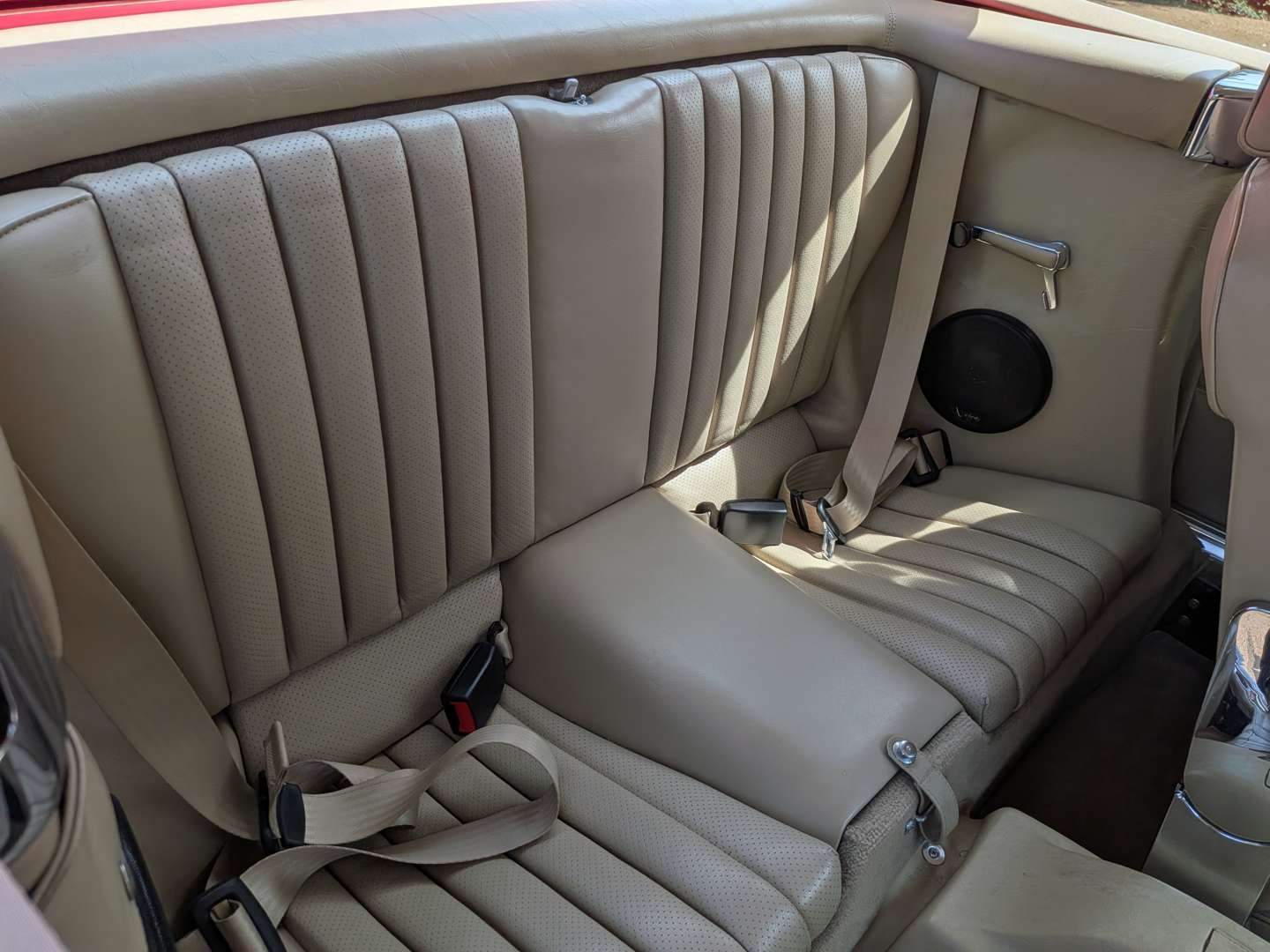 <p>1989 MERCEDES 300SL R107 AUTO</p>