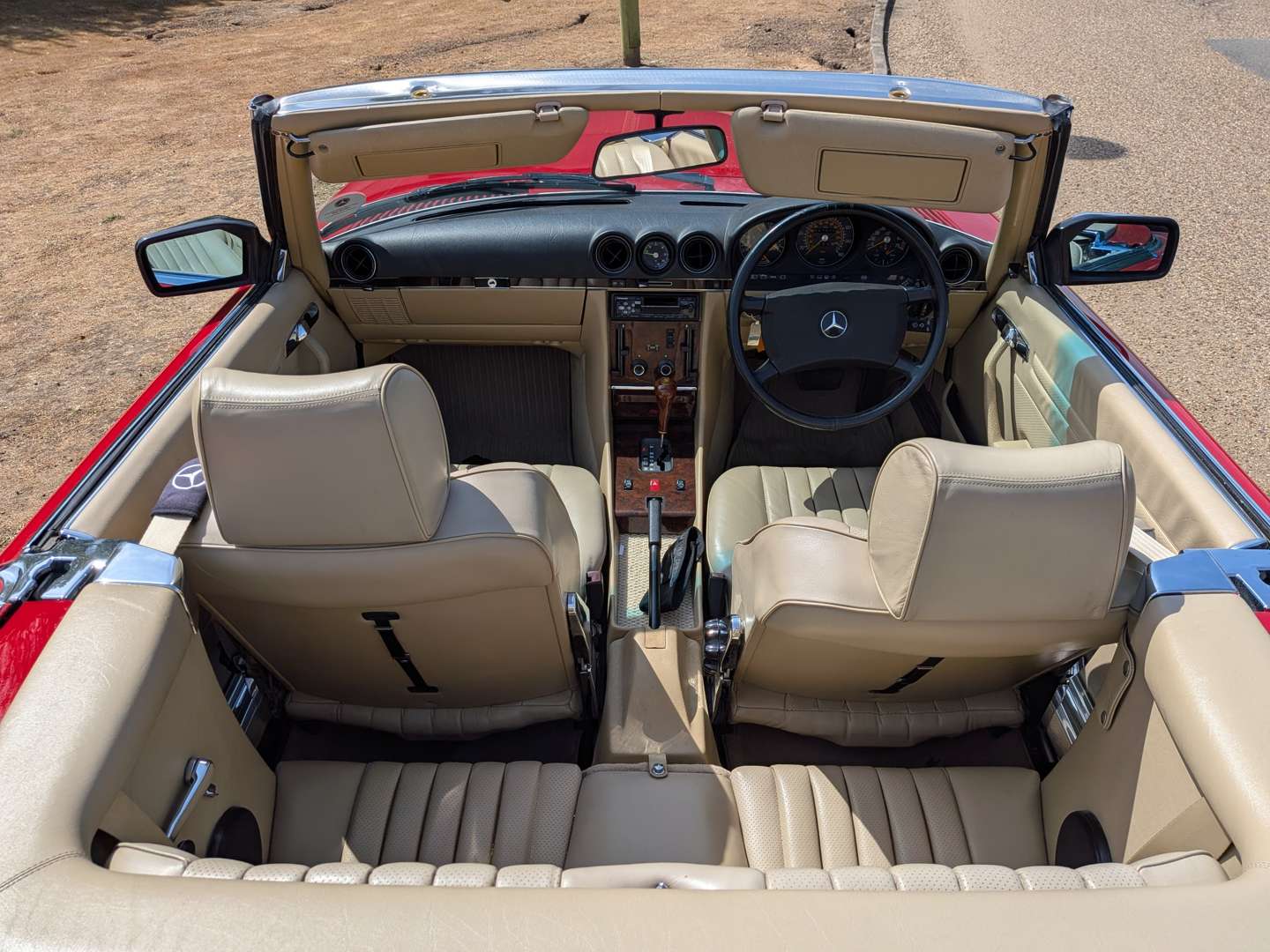 <p>1989 MERCEDES 300SL R107 AUTO</p>
