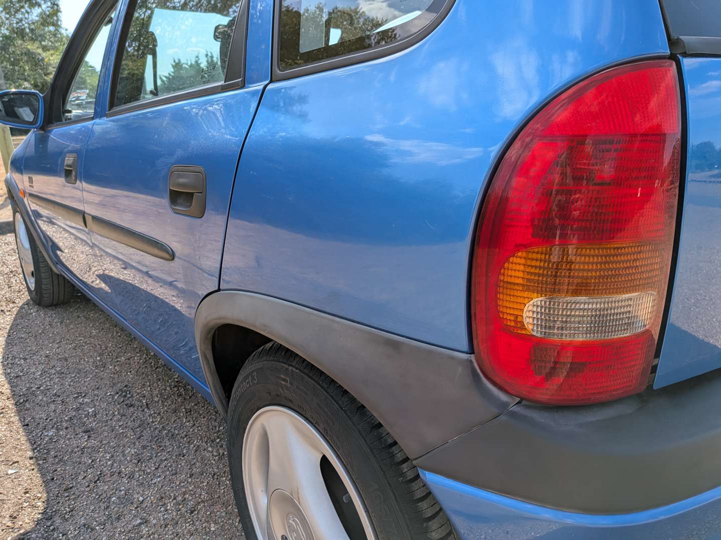 <p>1999 VAUXHALL CORSA BREEZE 16V - 15K MILES FROM NEW</p>