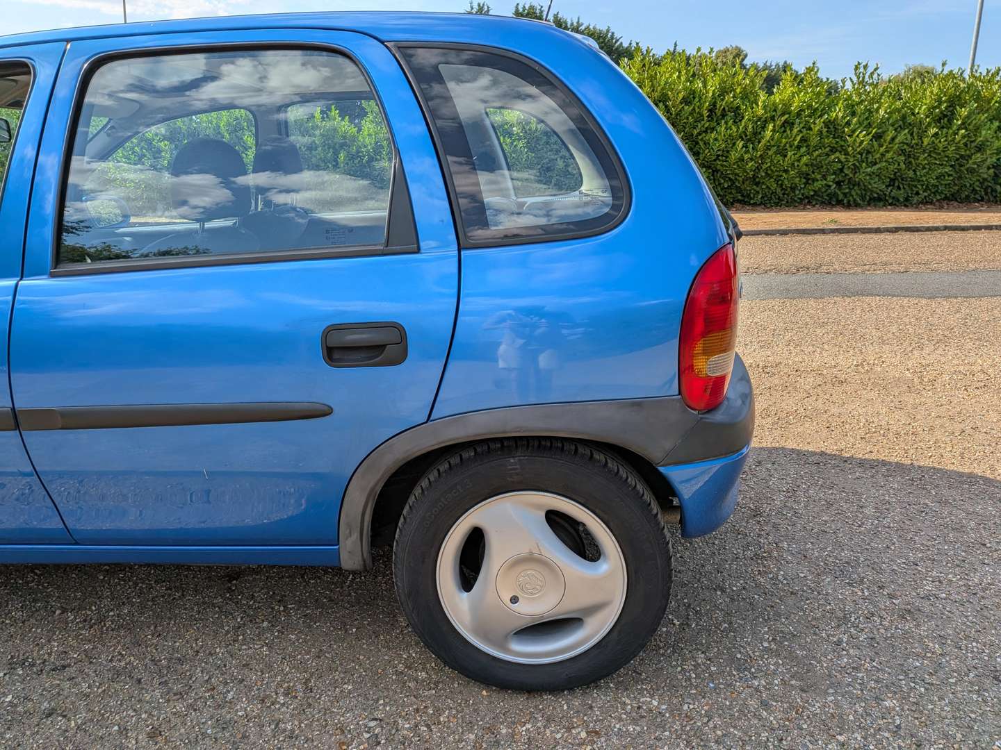 <p>1999 VAUXHALL CORSA BREEZE 16V - 15K MILES FROM NEW</p>