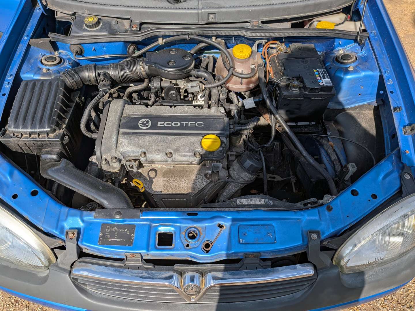 <p>1999 VAUXHALL CORSA BREEZE 16V - 15K MILES FROM NEW</p>