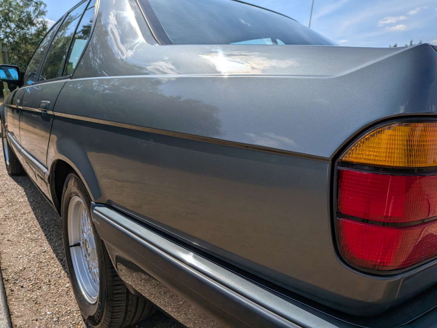 <p>1990 BMW 730I E32 SE AUTO</p>