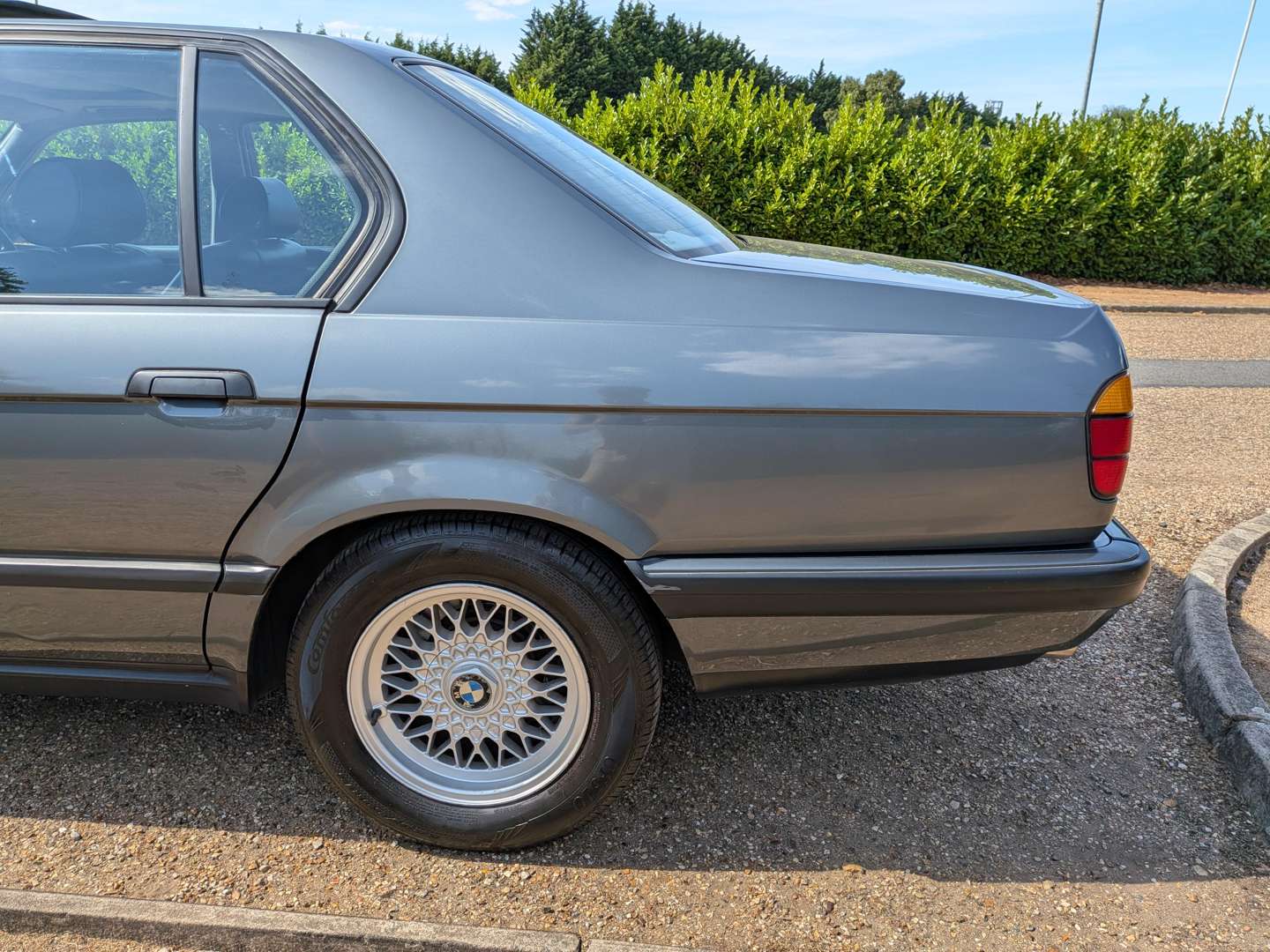 <p>1990 BMW 730I E32 SE AUTO</p>