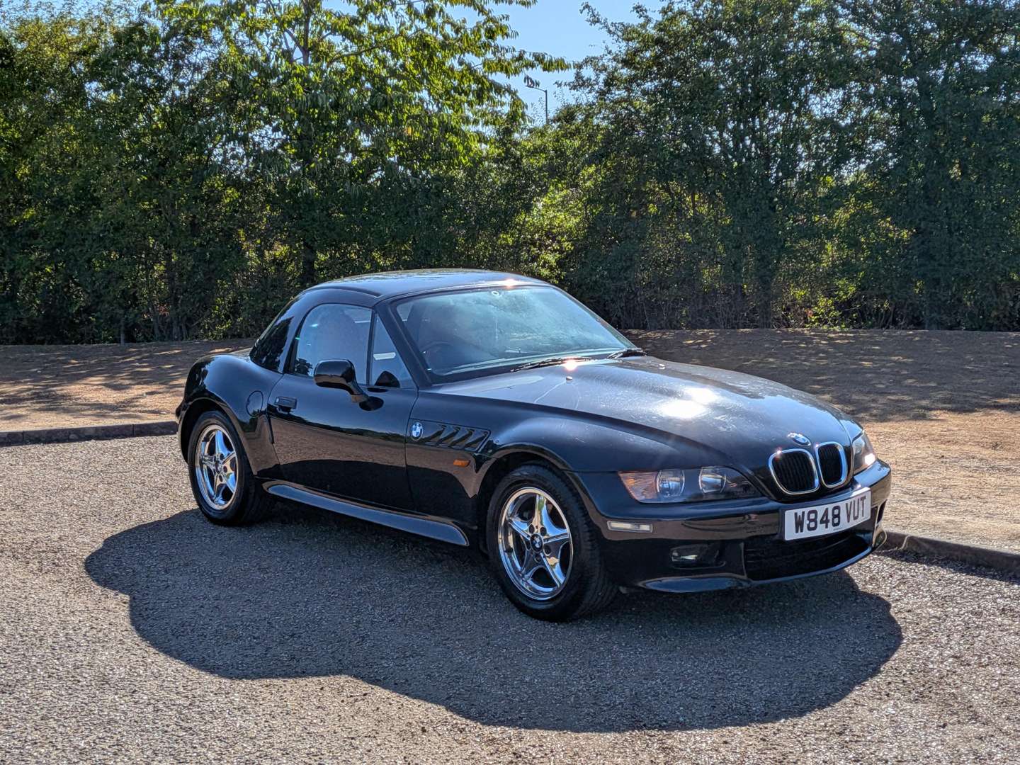 <p>2000 BMW Z3</p>
