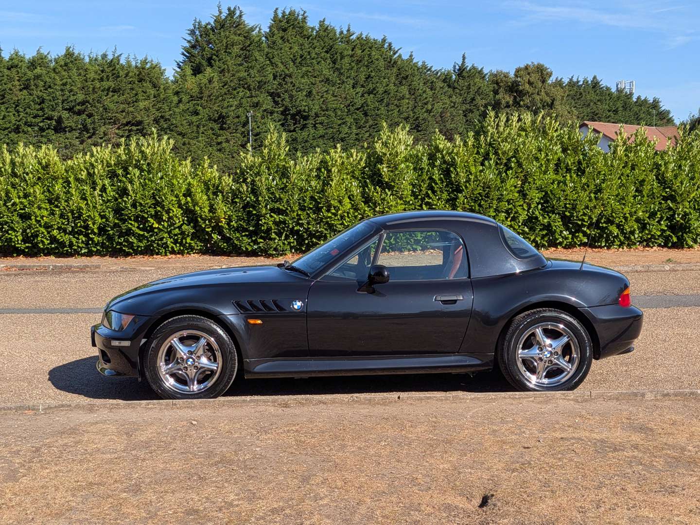 <p>2000 BMW Z3</p>