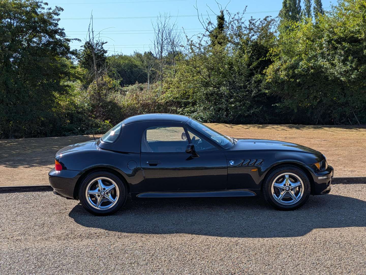 <p>2000 BMW Z3</p>