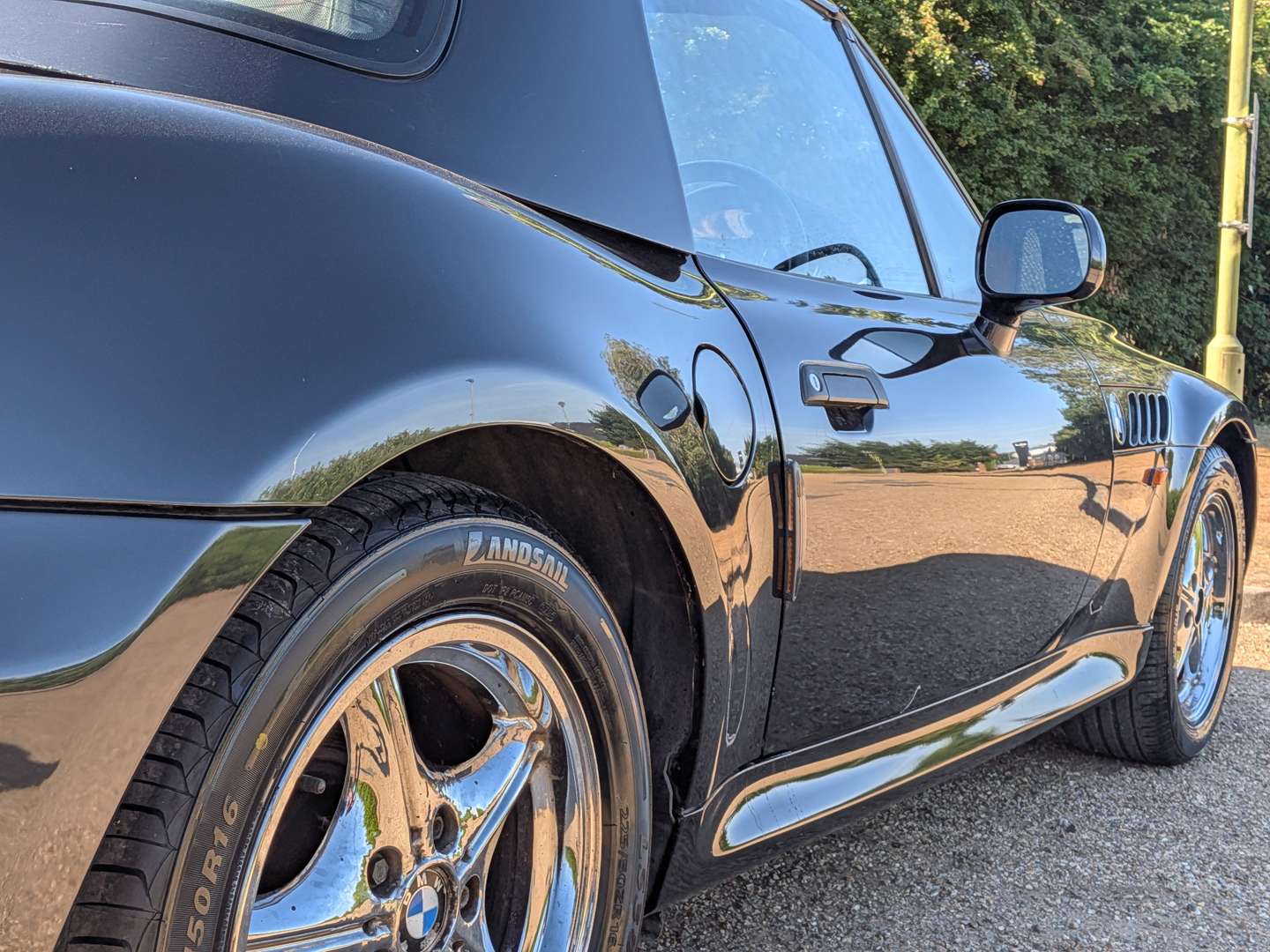 <p>2000 BMW Z3</p>