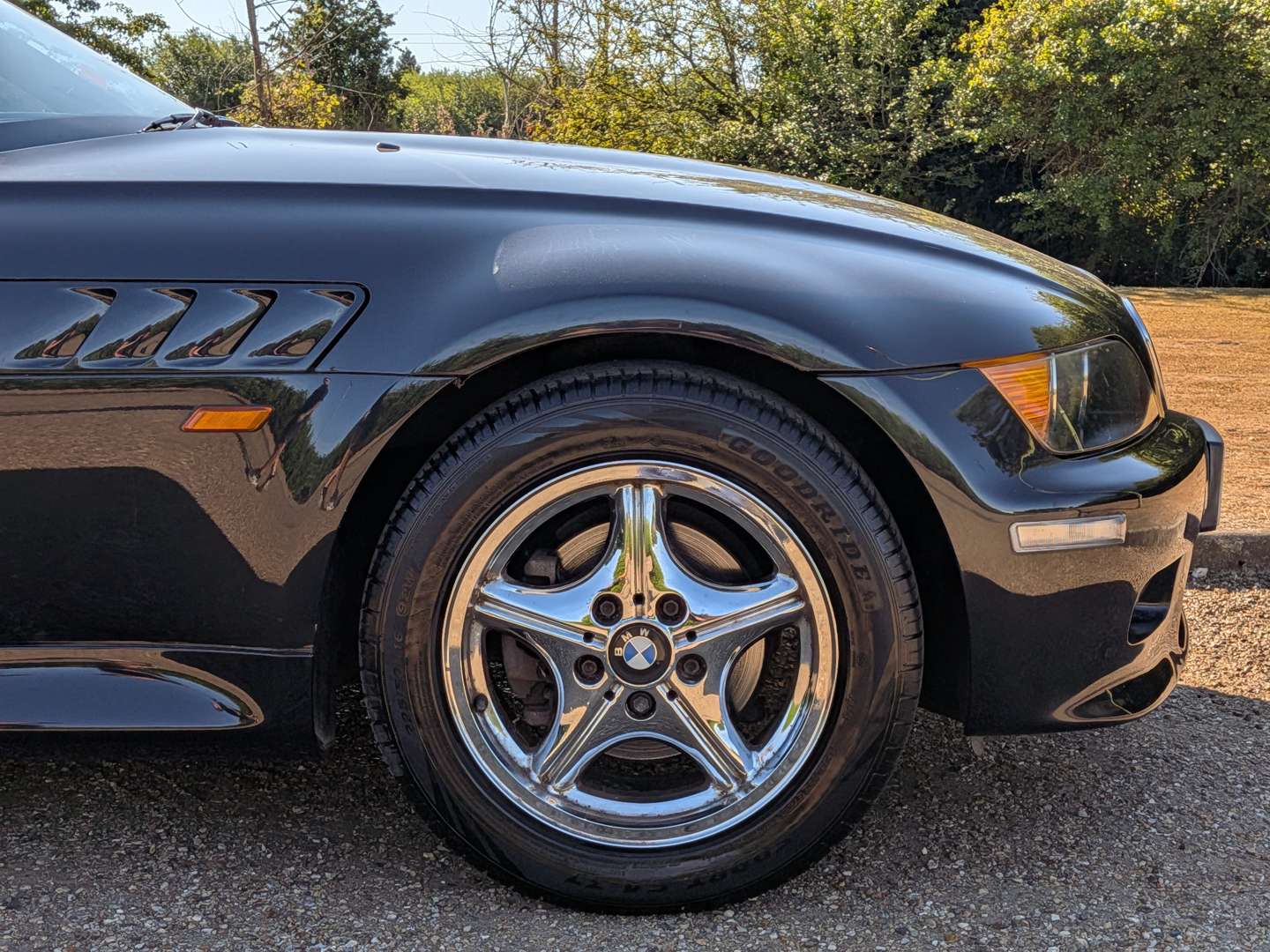 <p>2000 BMW Z3</p>
