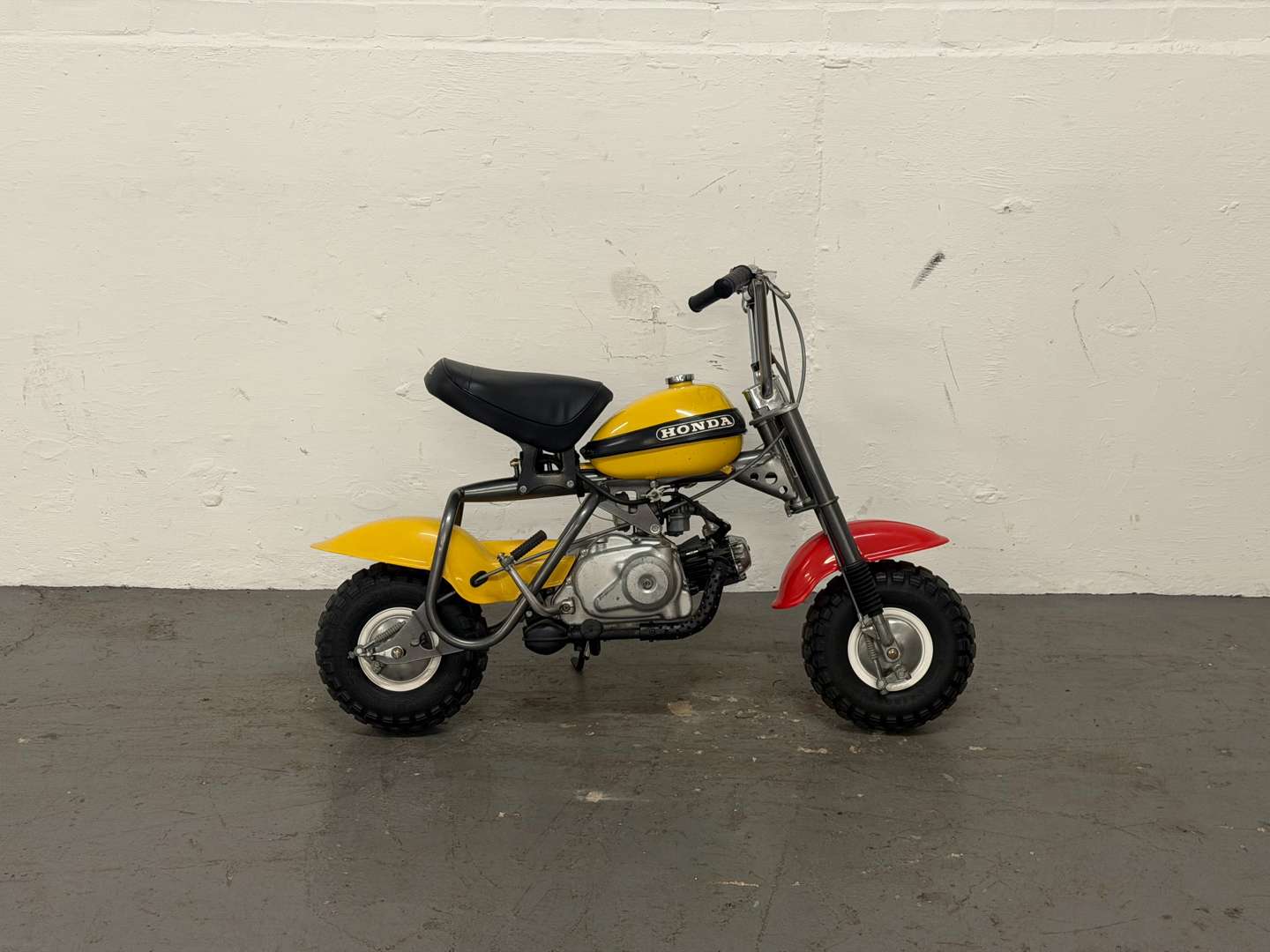 <p>1971 HONDA QA50</p>