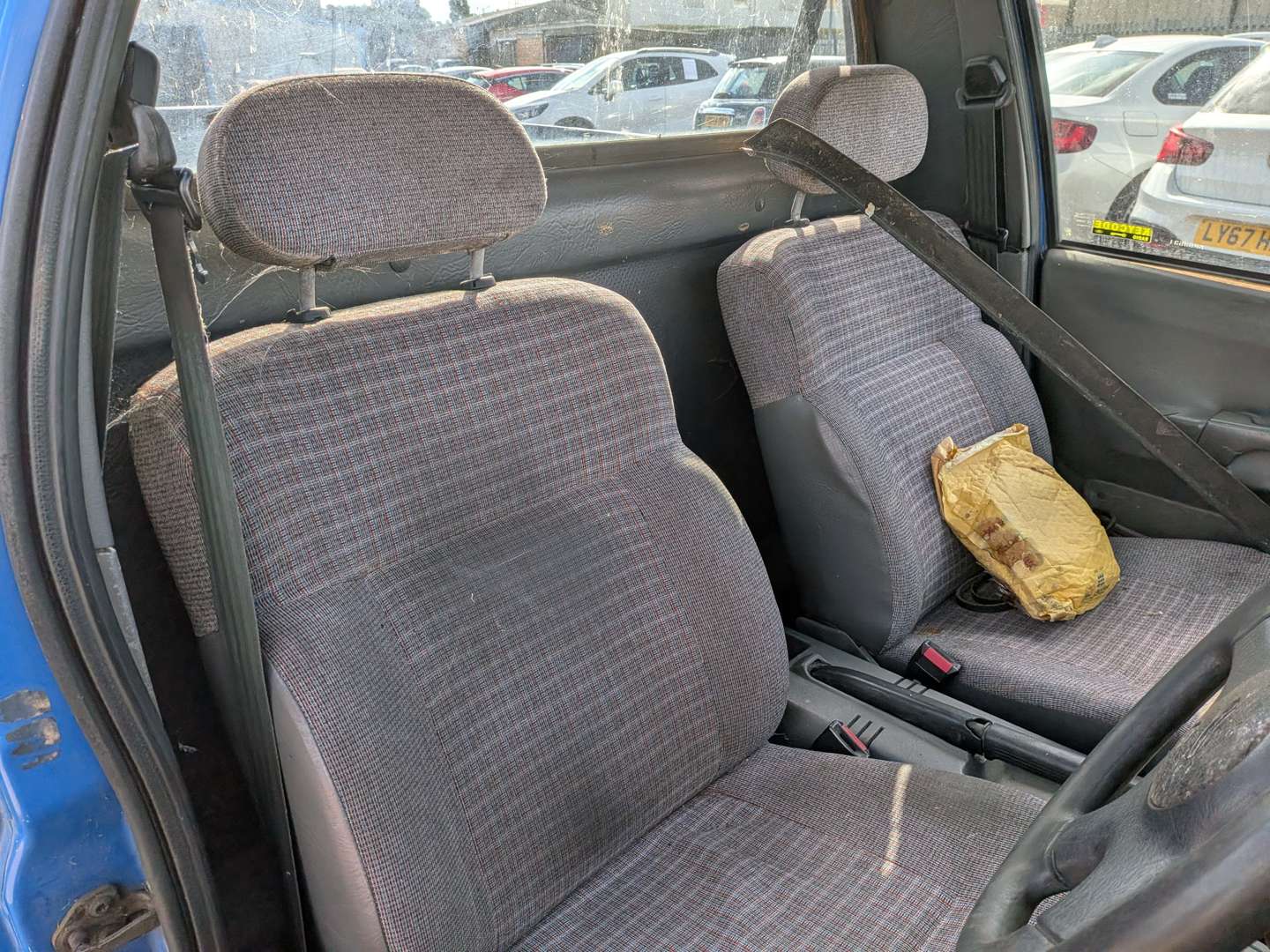 <p>1992 FORD P100 TURBO DIESEL</p>