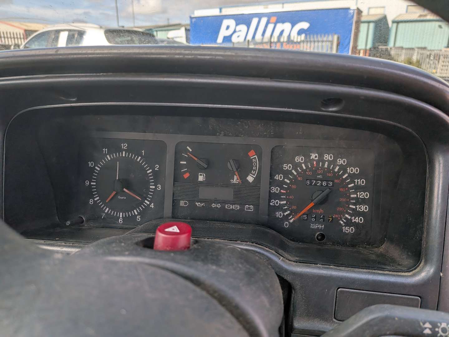 <p>1992 FORD P100 TURBO DIESEL</p>
