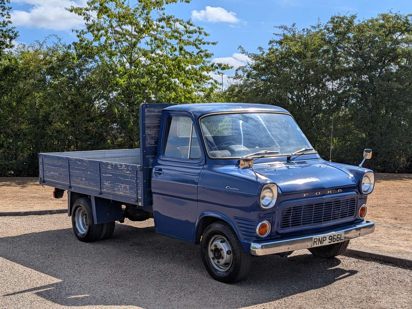 <p>1973 FORD TRANSIT MKI PICK-UP</p>