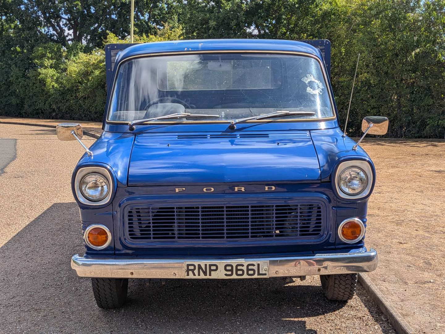 <p>1973 FORD TRANSIT MKI PICK-UP</p>