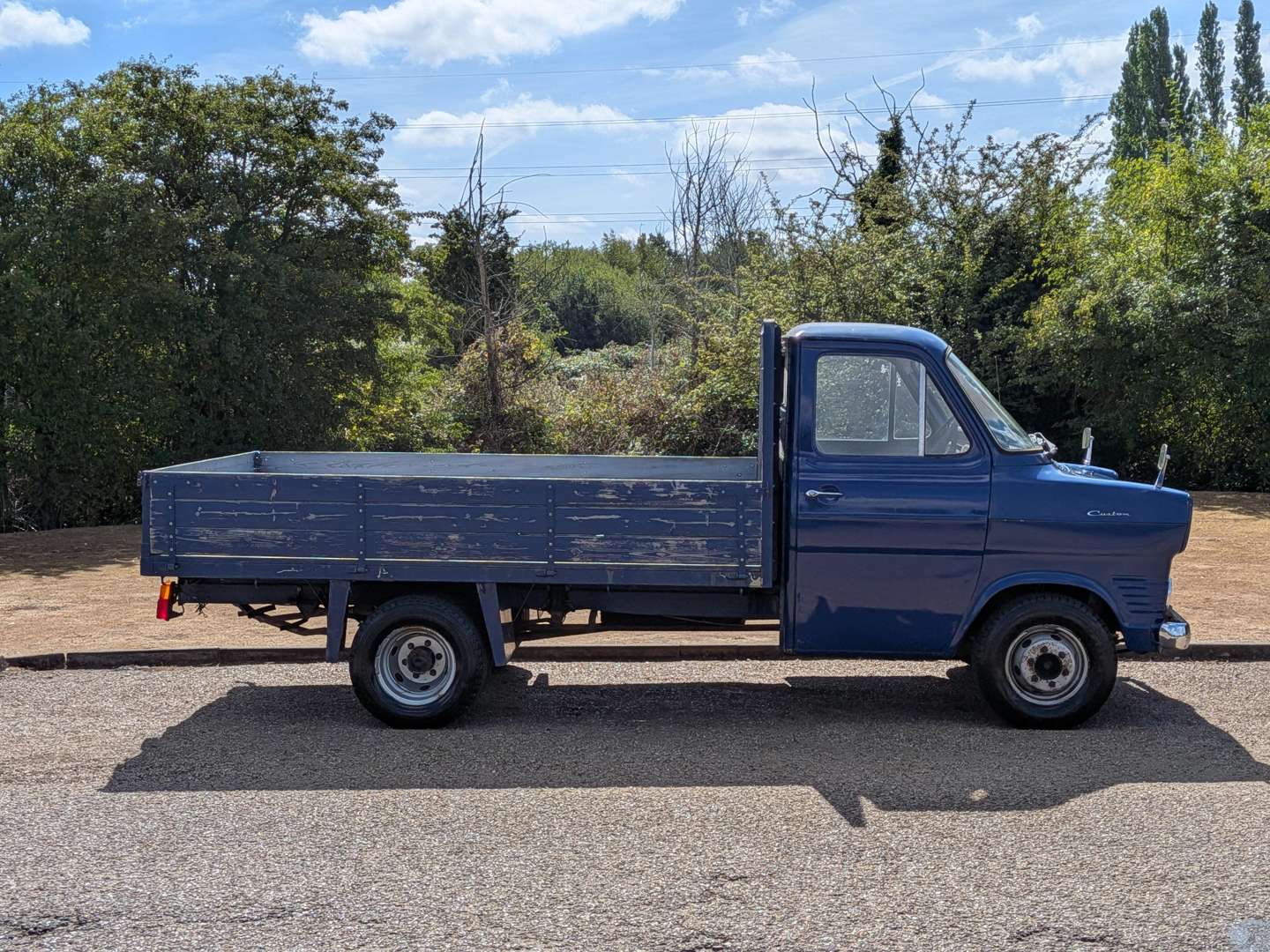 <p>1973 FORD TRANSIT MKI PICK-UP</p>