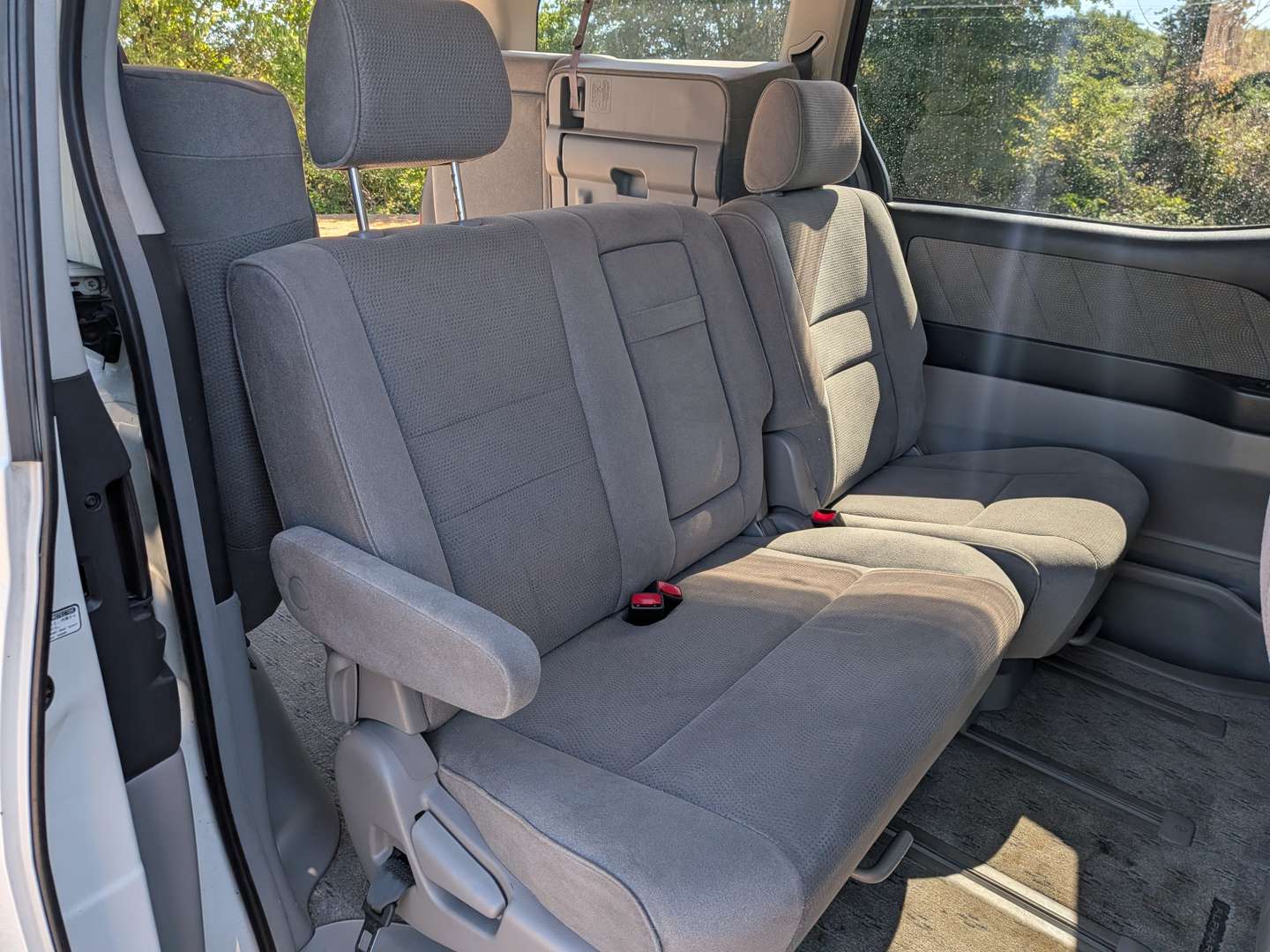<p>2003 TOYOTA ALPHARD</p>