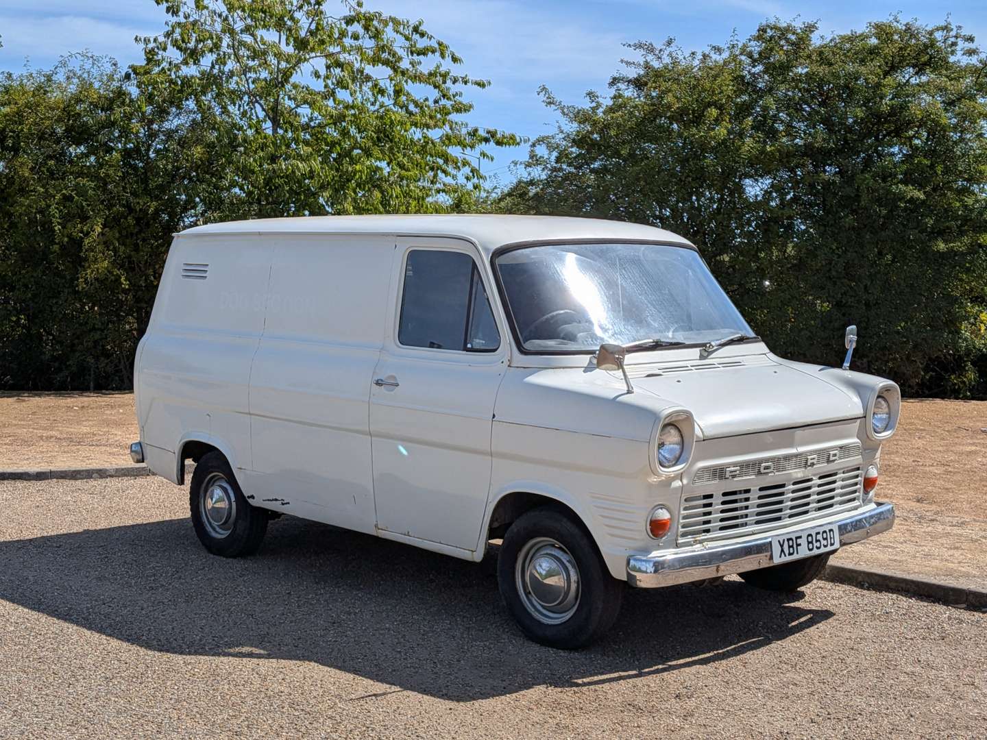 <p>1966 FORD TRANSIT MK1</p>
