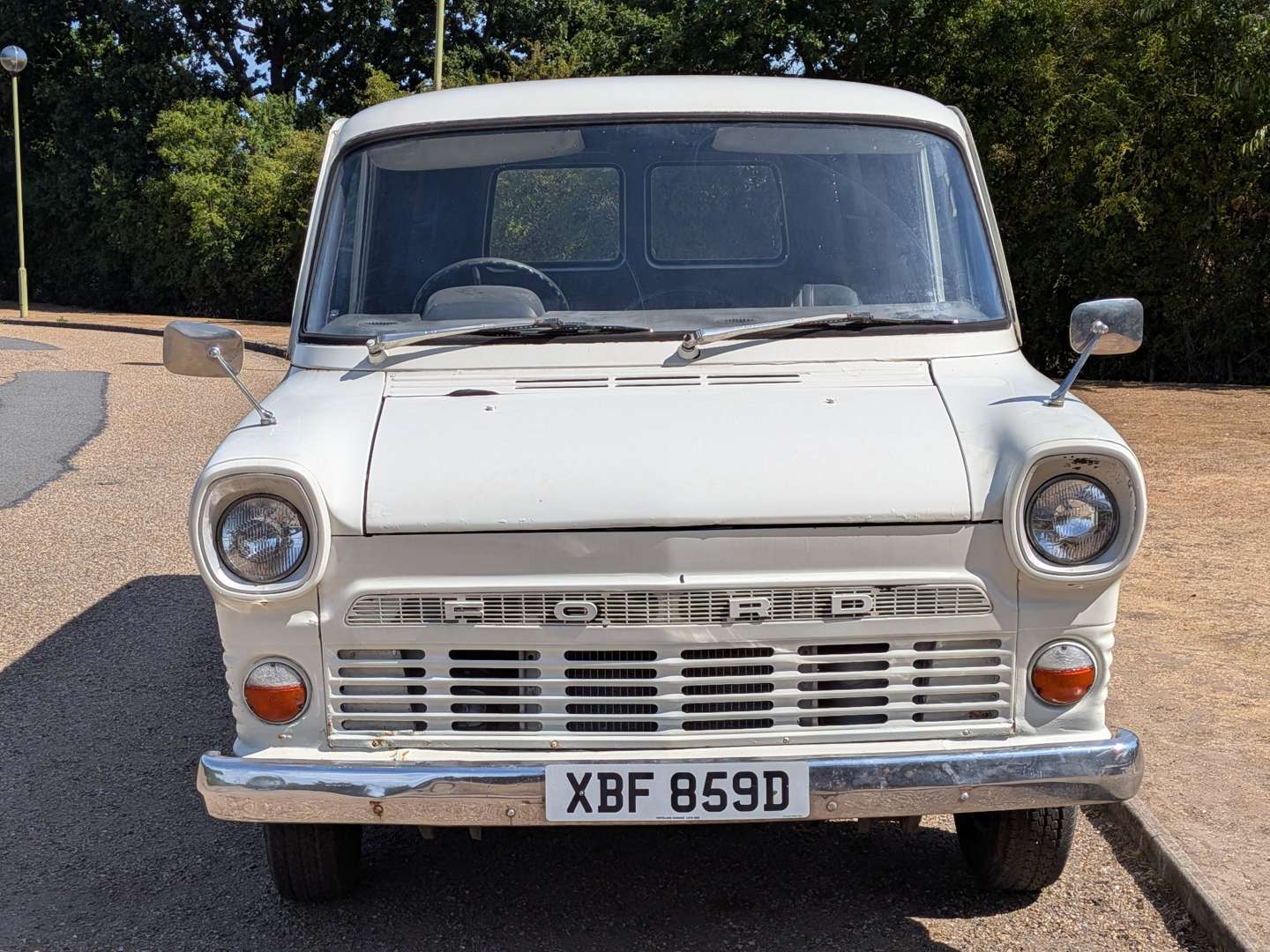 <p>1966 FORD TRANSIT MK1</p>