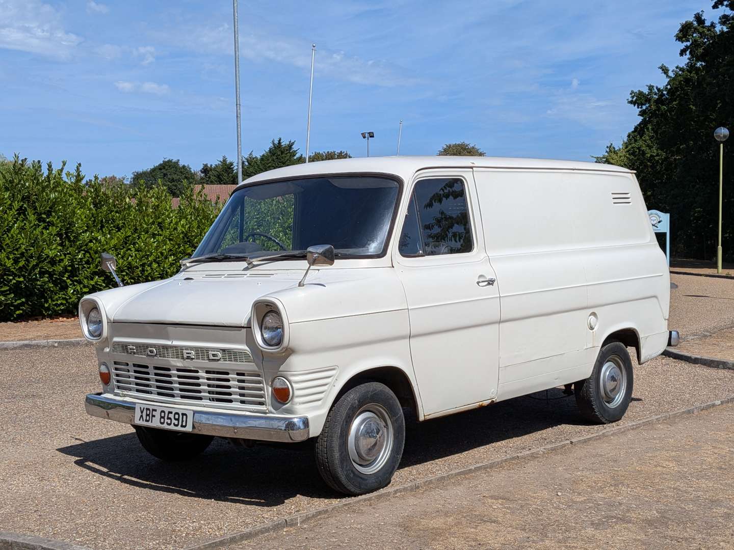 <p>1966 FORD TRANSIT MK1</p>