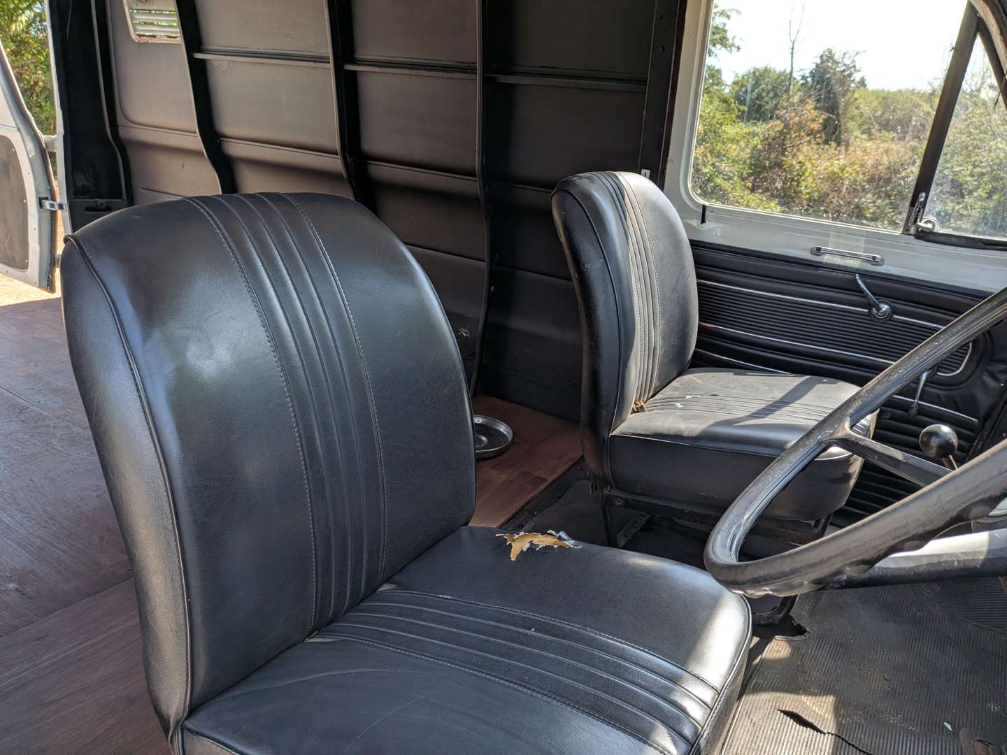 <p>1966 FORD TRANSIT MK1</p>