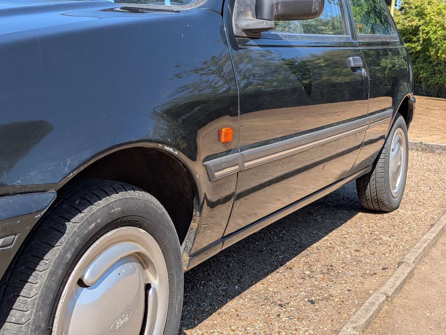 <p>1993 FORD FIESTA SUMMER SVP</p>