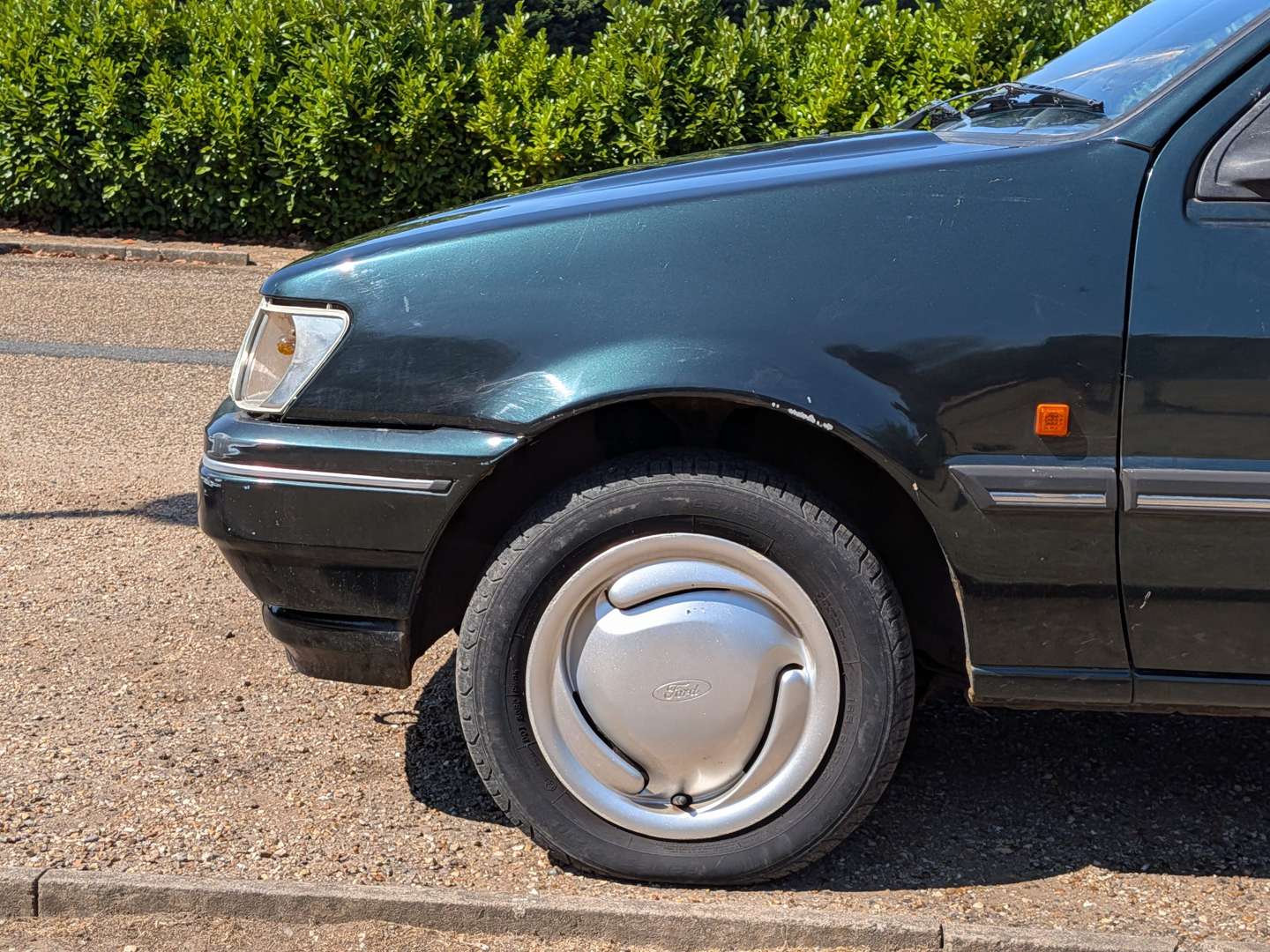 <p>1993 FORD FIESTA SUMMER SVP</p>