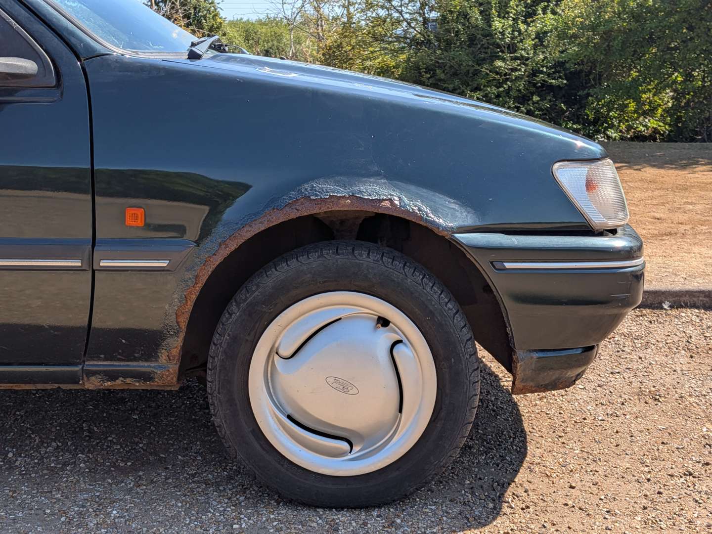<p>1993 FORD FIESTA SUMMER SVP</p>