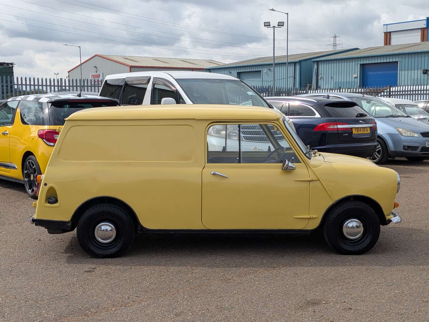 <p>1979 AUSTIN MINI 850 VAN</p>