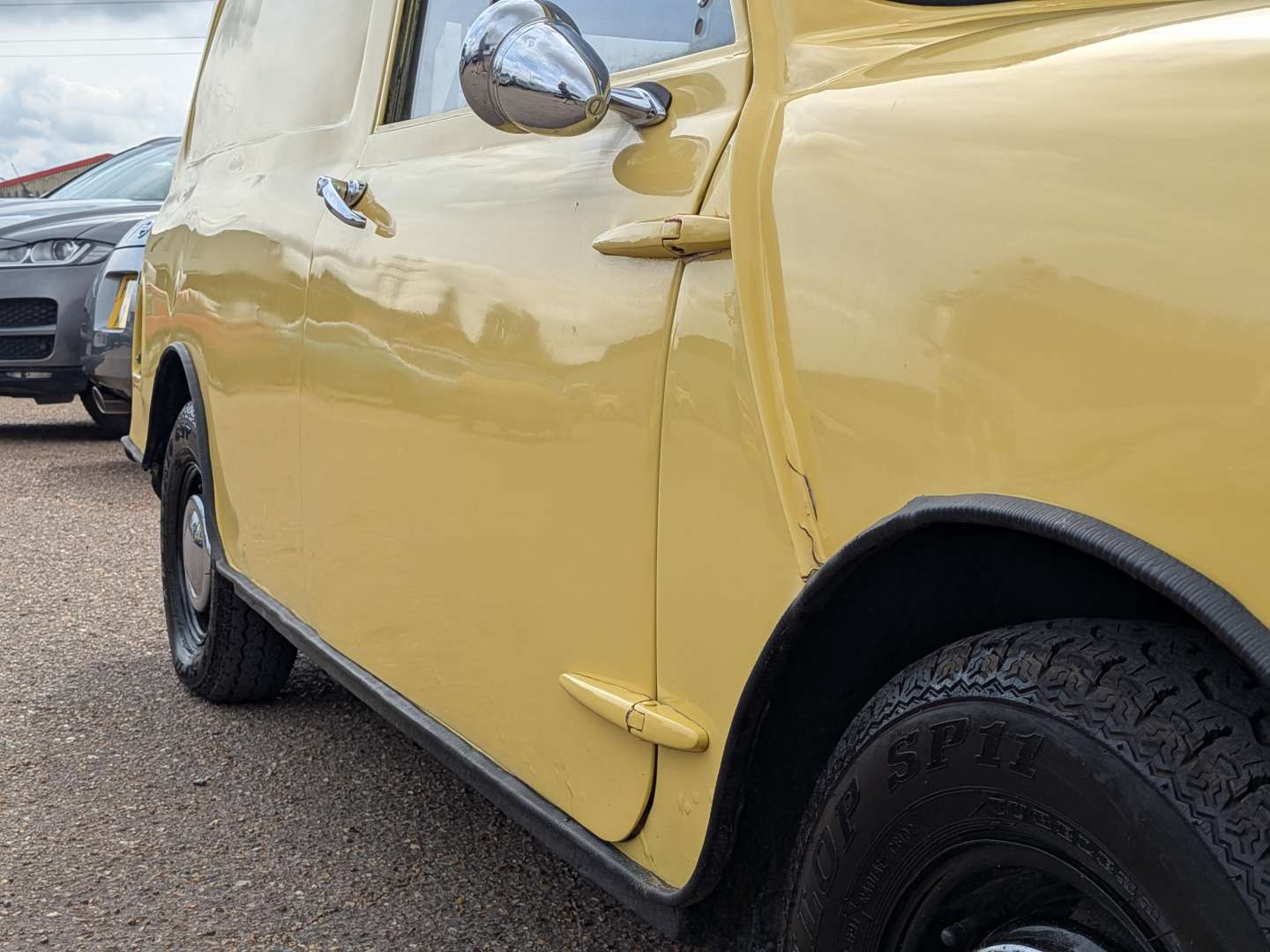 <p>1979 AUSTIN MINI 850 VAN</p>
