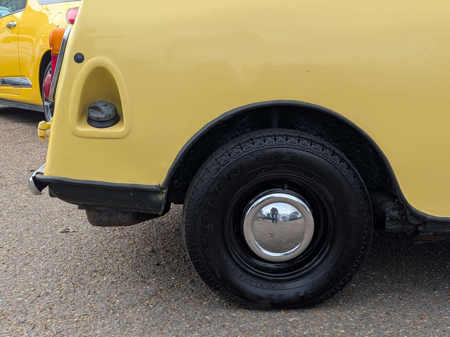 <p>1979 AUSTIN MINI 850 VAN</p>