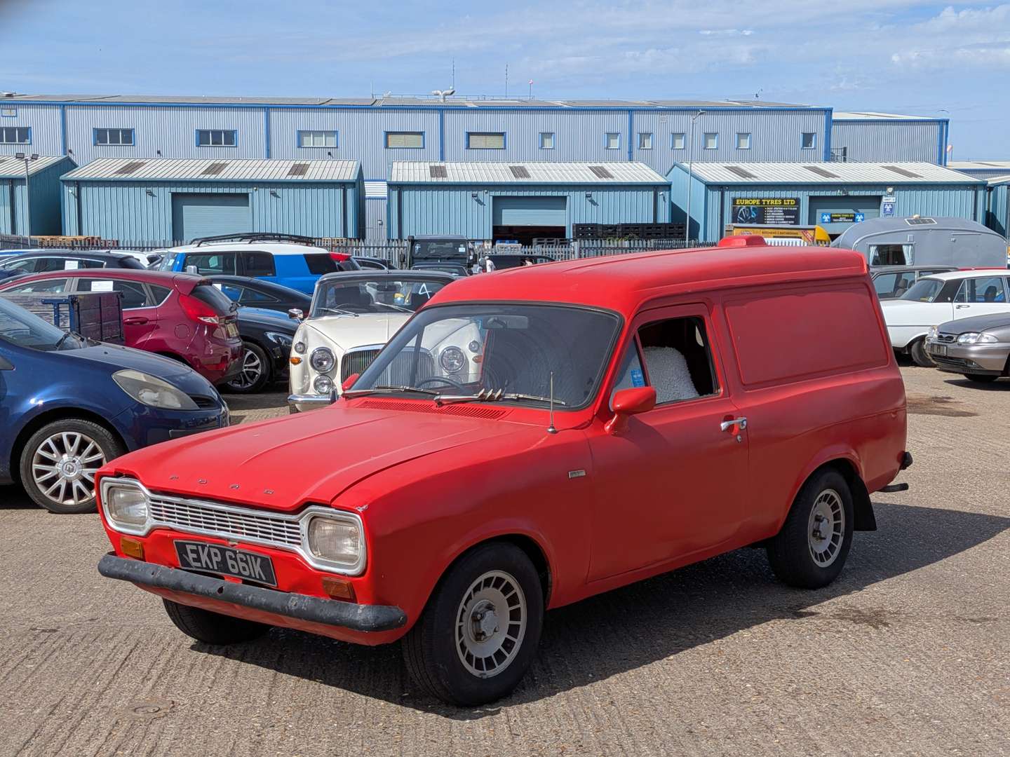 <p>1972 FORD ESCORT VAN</p>