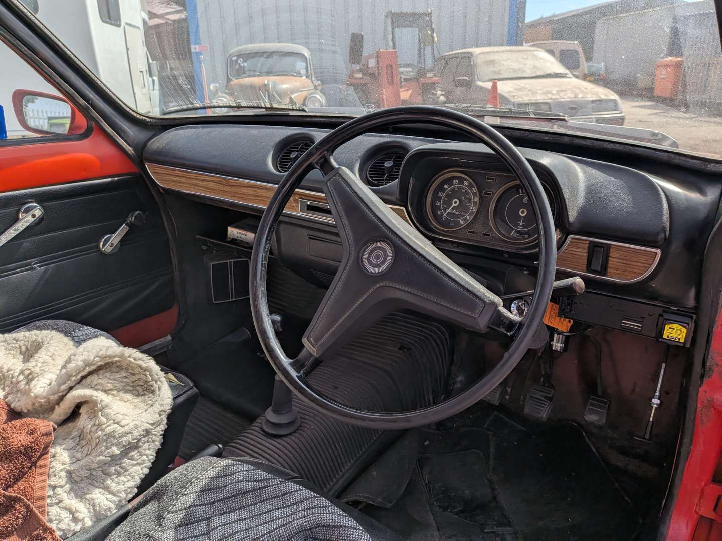 <p>1972 FORD ESCORT VAN</p>