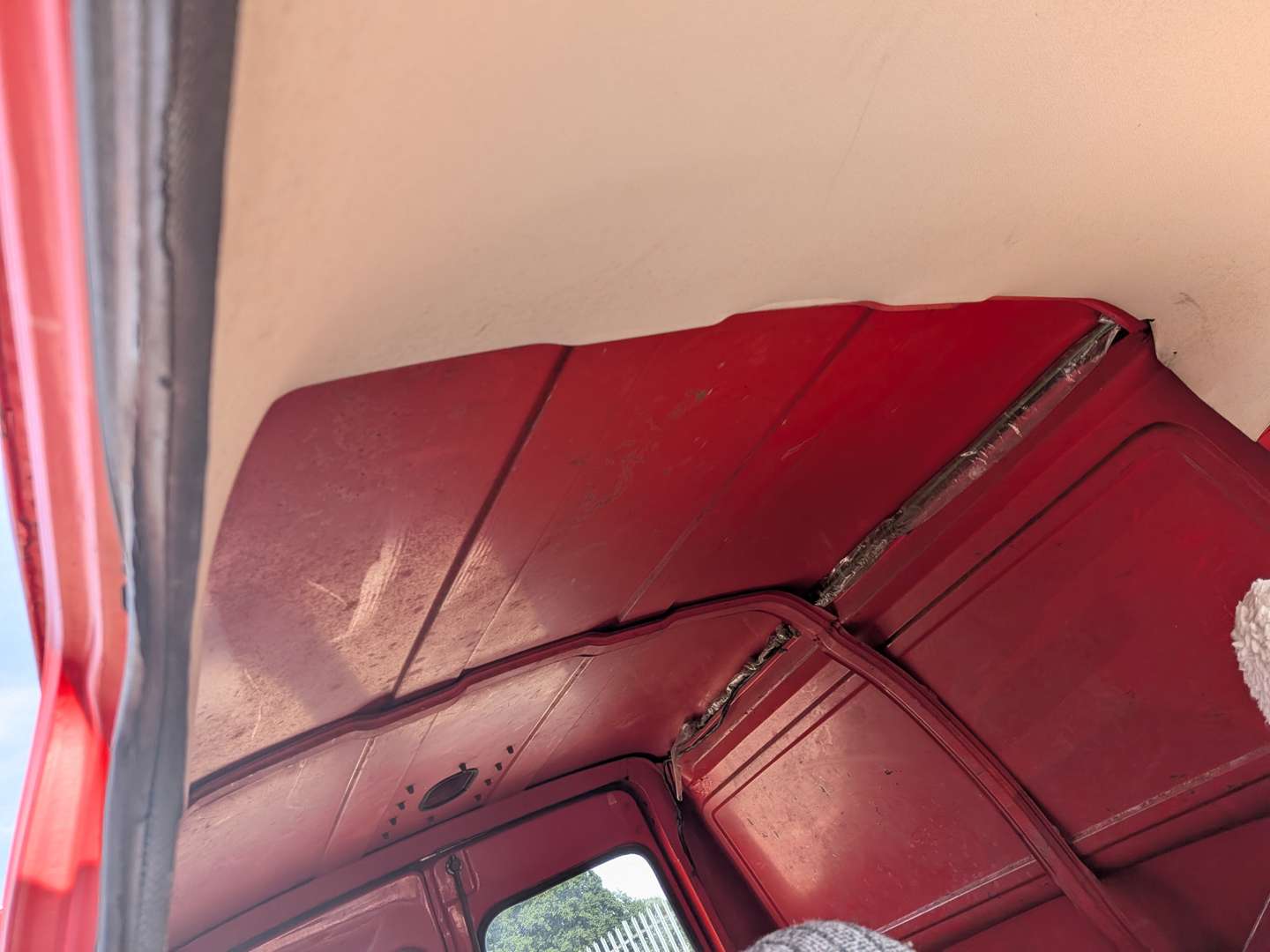 <p>1972 FORD ESCORT VAN</p>